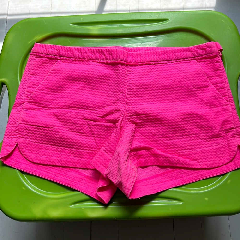 Lilly Pulitzer bright pink shorts